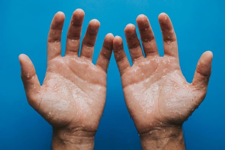[Bit#169] Why Do People Sweat Differently on Their Hands and Feet?